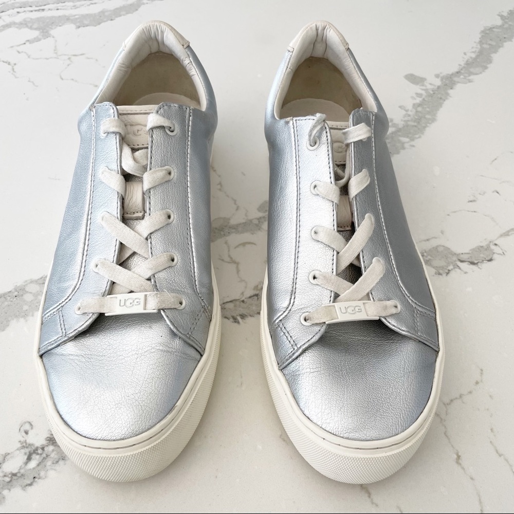 UGG ‘ Zilo’ Silver Metallic Sneakers - Picture 2 of 15